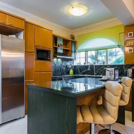 Eleni's Family 别墅 拉加纳斯