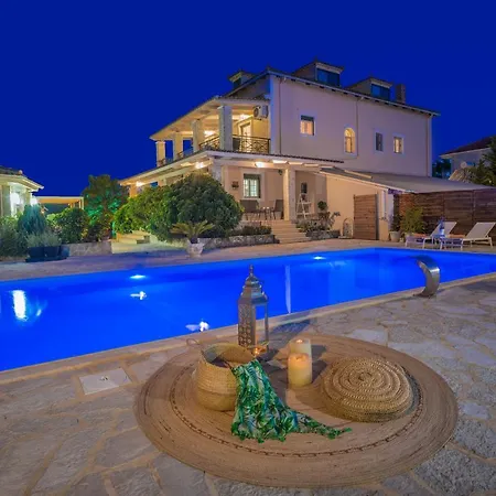 Eleni's Family * Laganas