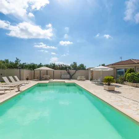 Eleni's Family Laganas