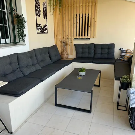 Eleni's Family Villa *