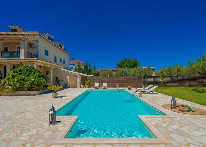 Eleni's Family Villa Laganas