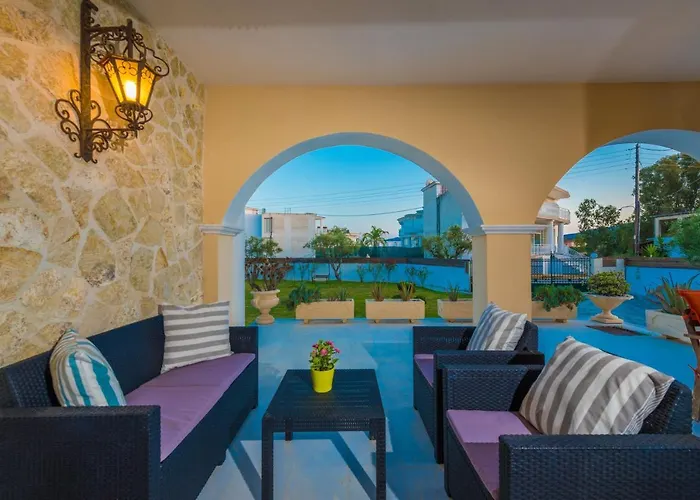 Eleni's Family * Laganas