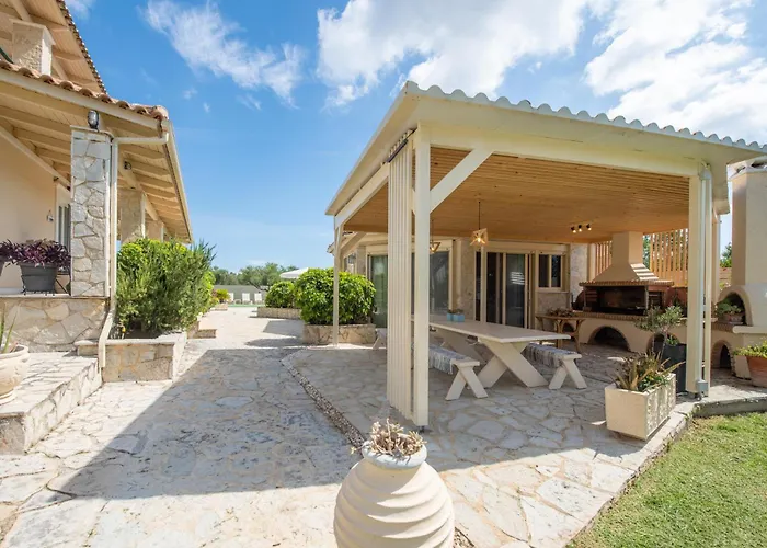 Eleni's Family Villa